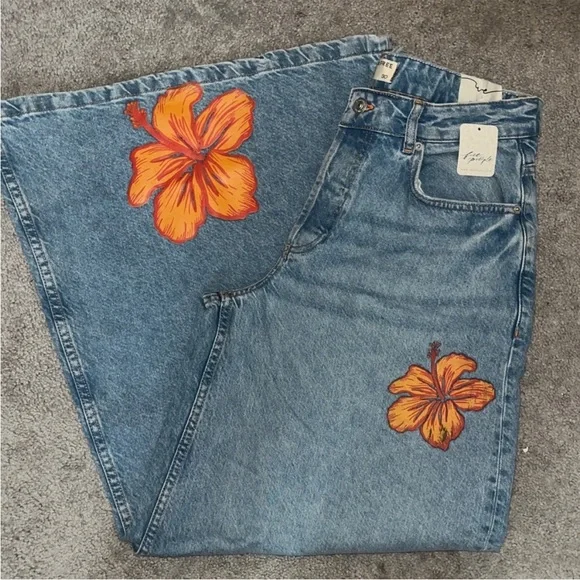 NWT We The Free Palisades Flower Power Wide Leg Jeans Size 30 - Picture 5 of 7